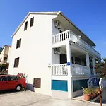 4546c Διαμέρισμα *